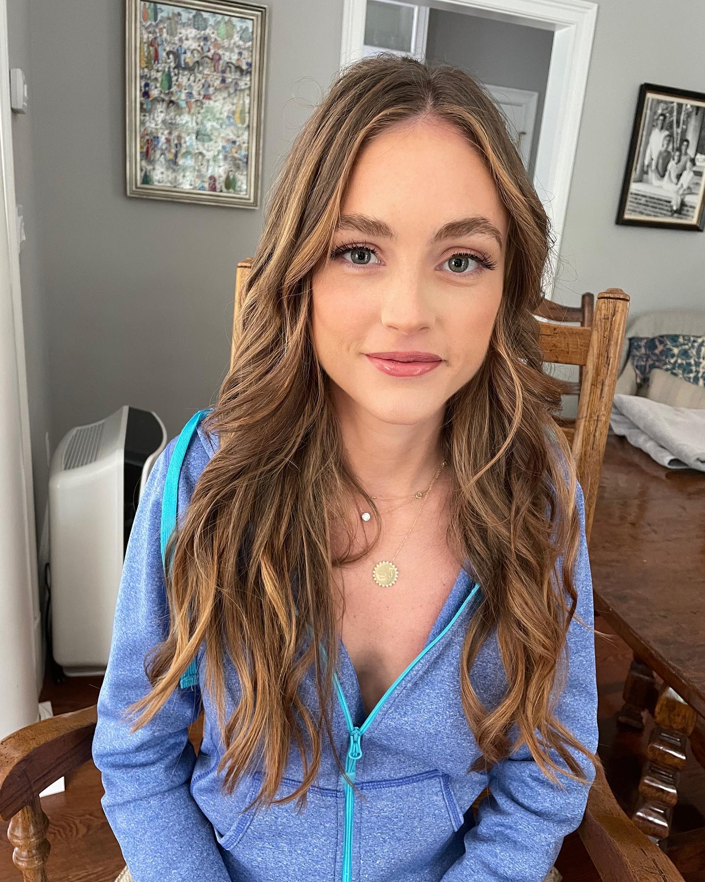 Doorbell Salon makeup artist applying bridal makeup in luxury estate room